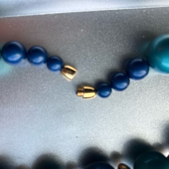Blue & Teal Chunky Beaded Necklace w/Gold-Tone Accent w vintage jewelry tray - Picture 6 of 6